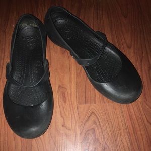 CROCS Ballet Slipper style shoe in black!